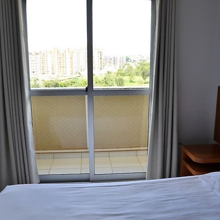 Apartamento Golden Dolphin Grand Caldas Novas Esterno foto