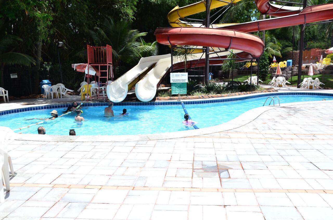 Apartamento Golden Dolphin Grand Caldas Novas Esterno foto