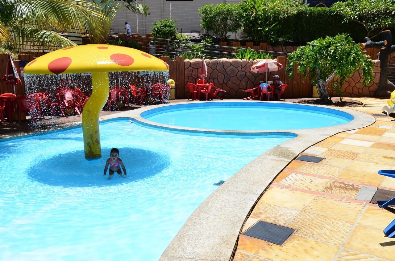 Apartamento Golden Dolphin Grand Caldas Novas Esterno foto