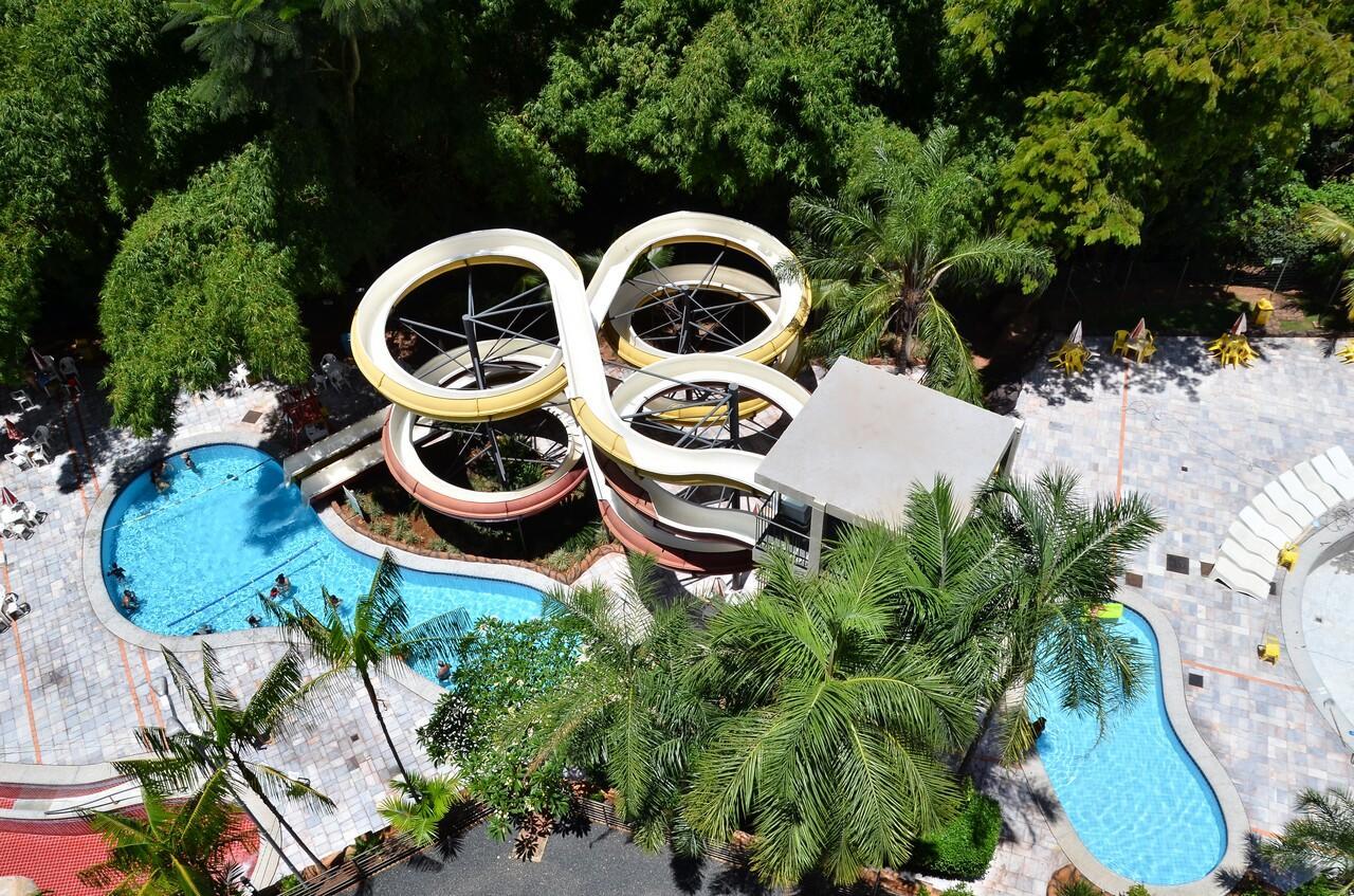 Apartamento Golden Dolphin Grand Caldas Novas Esterno foto